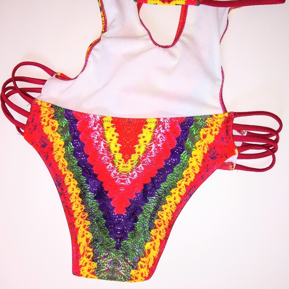 1L Left🏖️ Boutique Crochet Print Swimsuit - Picture 8 of 8